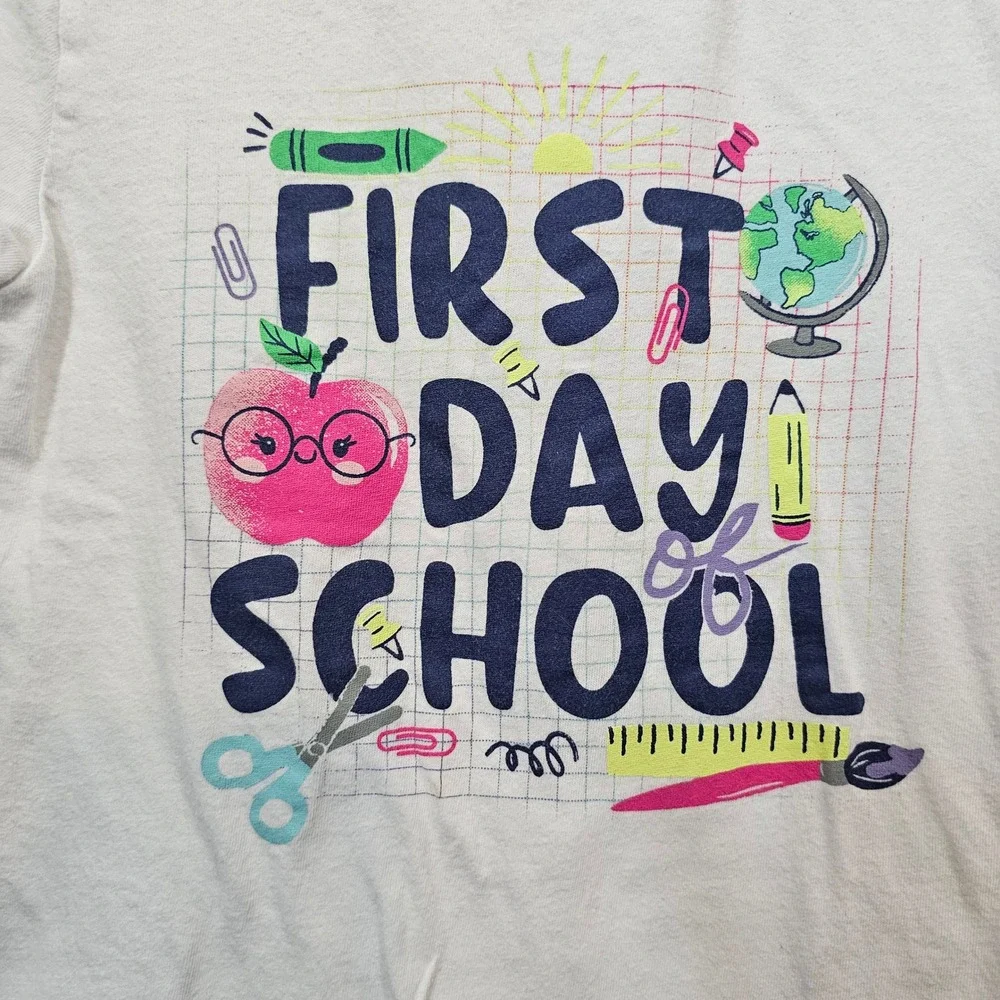 The Childrens Place Girls White First Day of School Graphic T-Shirt Size S 5/6